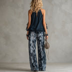 Riviera | Conjunto con Blusa y Pantalón Estampado de Pierna Ancha